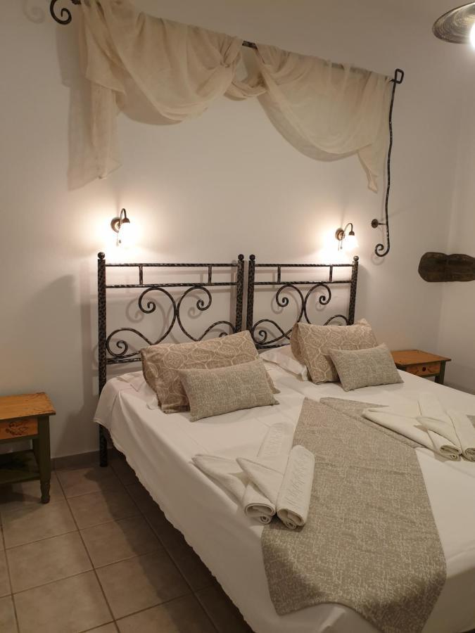 Sifnos Hotel Benaki Platis Gialos  ภายนอก รูปภาพ