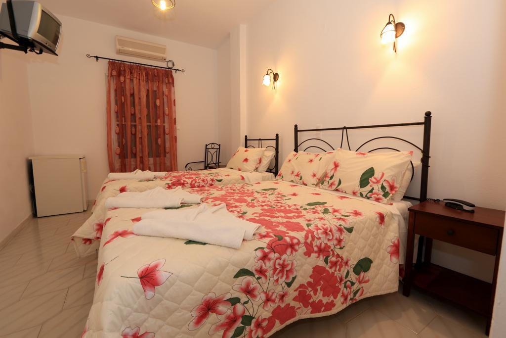 Sifnos Hotel Benaki Platis Gialos  ภายนอก รูปภาพ