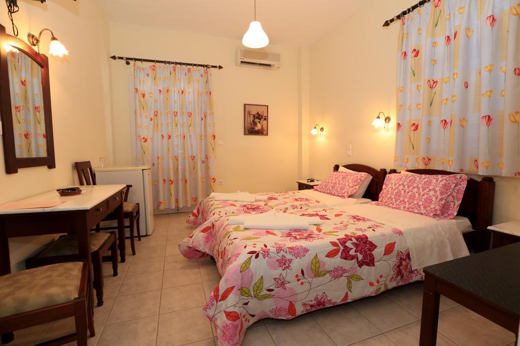 Sifnos Hotel Benaki Platis Gialos  ภายนอก รูปภาพ