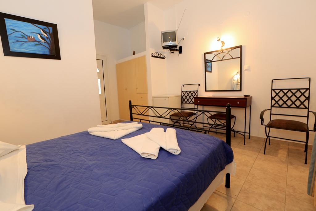 Sifnos Hotel Benaki Platis Gialos  ภายนอก รูปภาพ